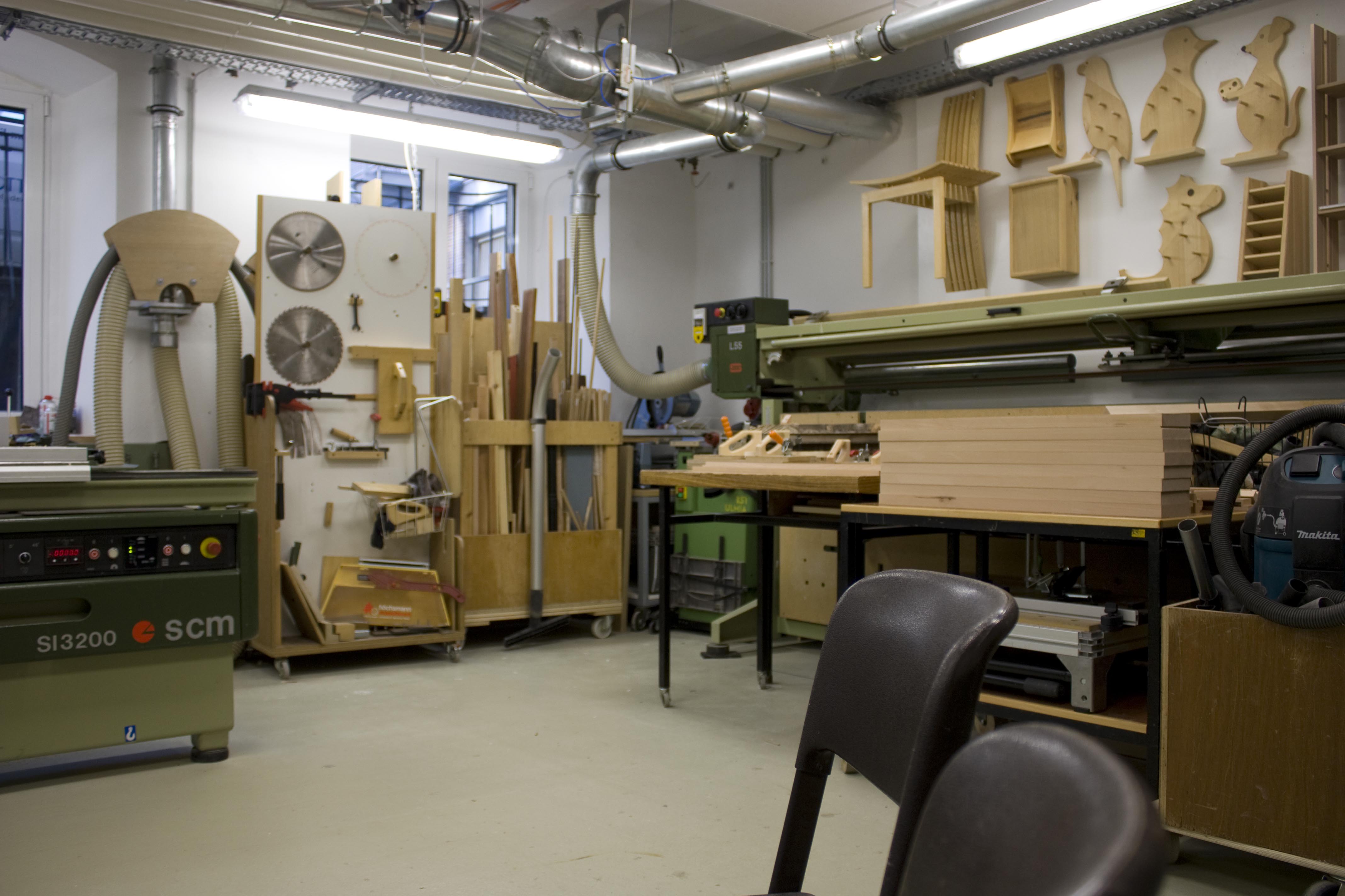 Hochschule Mainz: Schreinerei