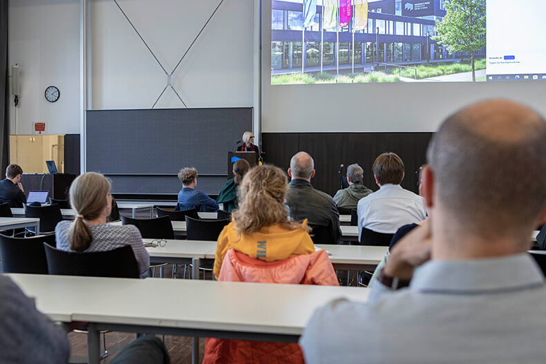 Präsentation der Zwischenergebnisse