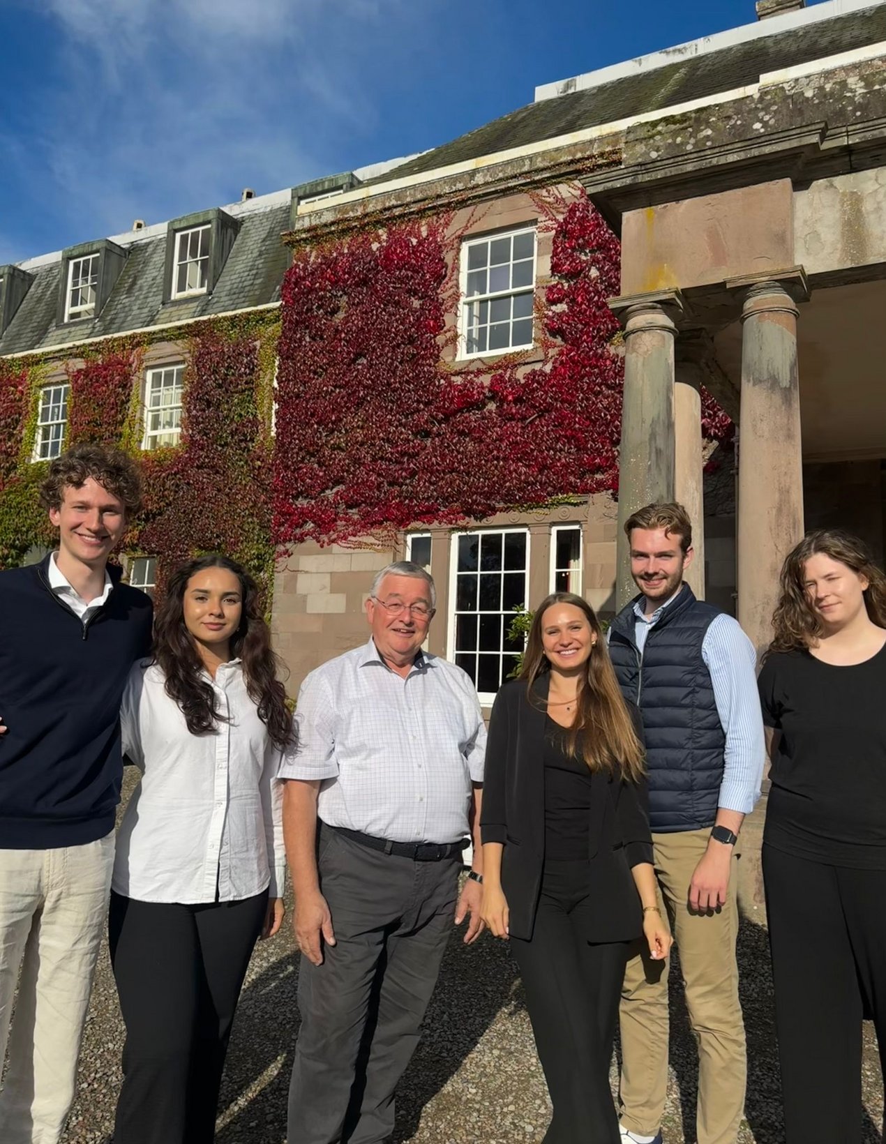 COEUR 2025: German students with Prof. Matthias Eickhoff in front of the workshop location, “The Burn,” in Scotland