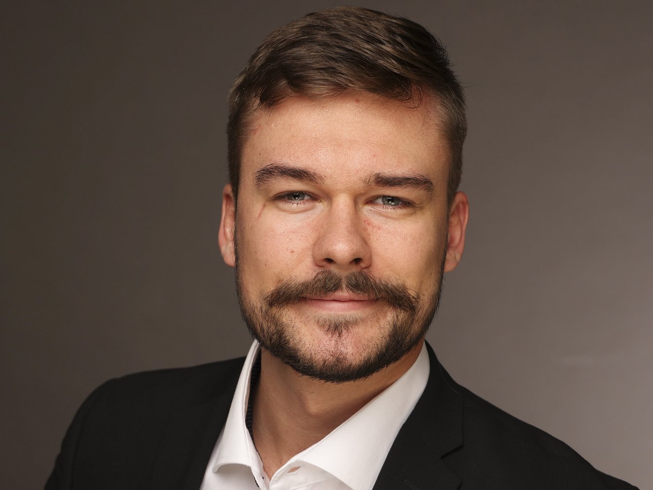 portrait michael kunz redner
