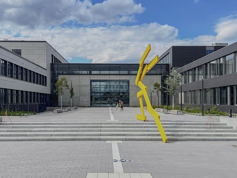 Blick auf den neuen Campus der Hochschule Mainz.